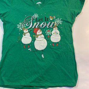 Holiday Time- Christmas T-shirt. Short sleeve. Large. Green. Snow men accent .